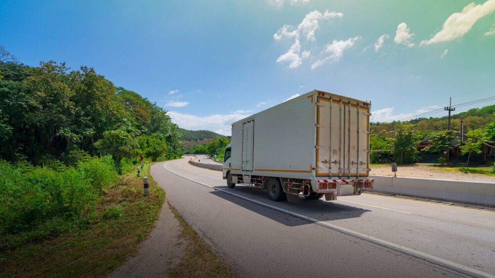 トラック運転の写真